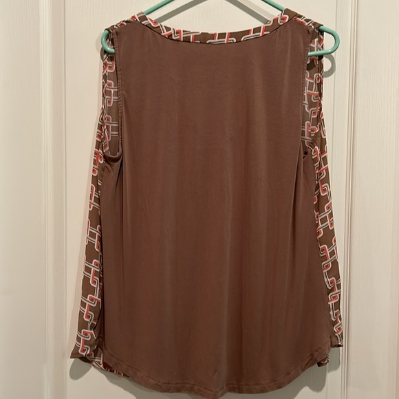 New York and Company Top - Picture 3 of 3